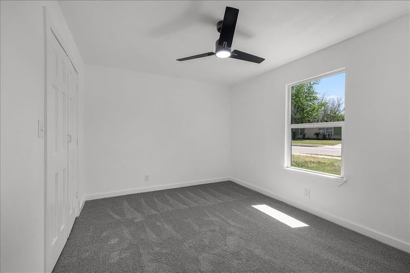 4505 Quails Lane, Fort Worth TX 76119 - Photo 16