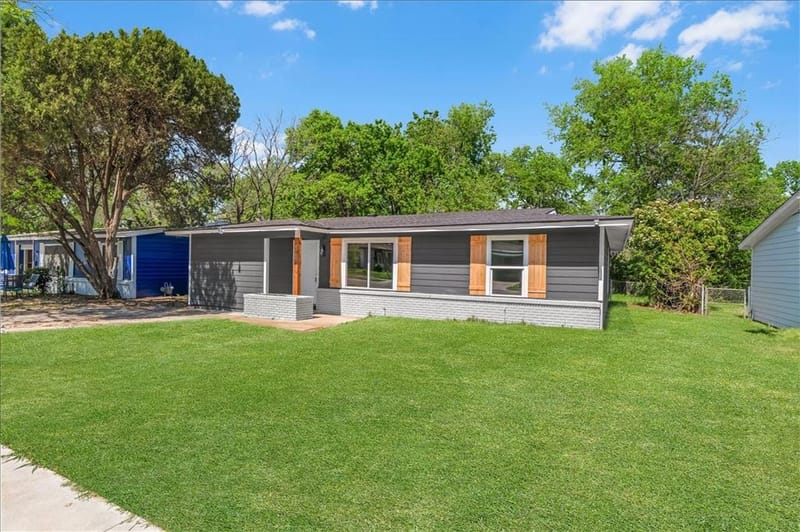 4505 Quails Lane, Fort Worth TX 76119