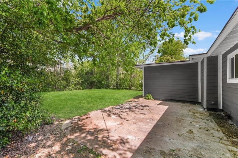 4505 Quails Lane, Fort Worth TX 76119 - Photo 21