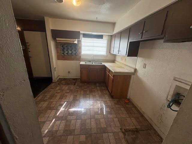 4974 Dupont Drive, Dallas TX 75216 - Photo 5