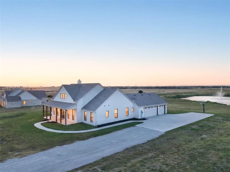 10978 Gregory Road, Sanger TX 76266