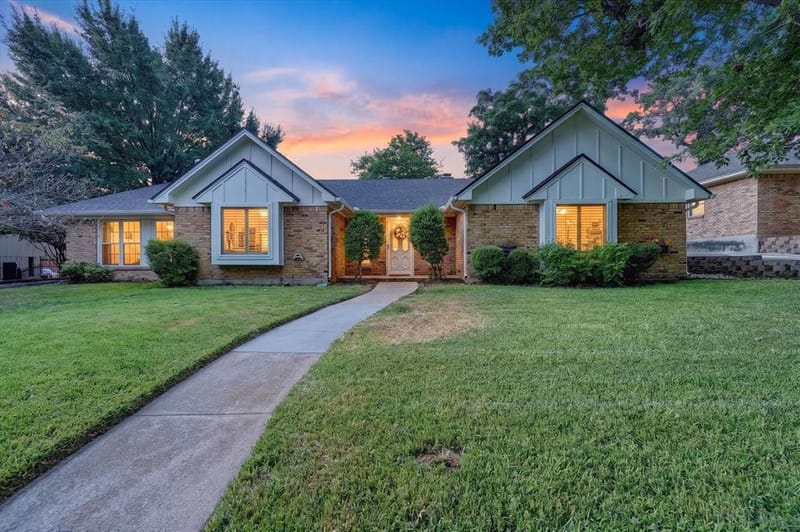 4208 Trowbridge Drive, Arlington TX 76013