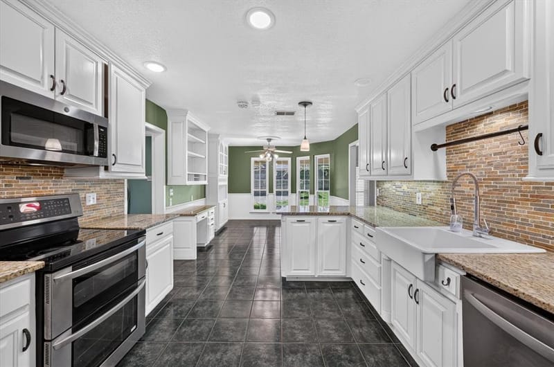 4208 Trowbridge Drive, Arlington TX 76013 - Photo 9