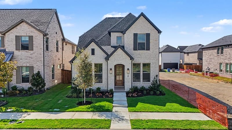 800 Caroline Drive, Celina TX 75009 - Photo 2