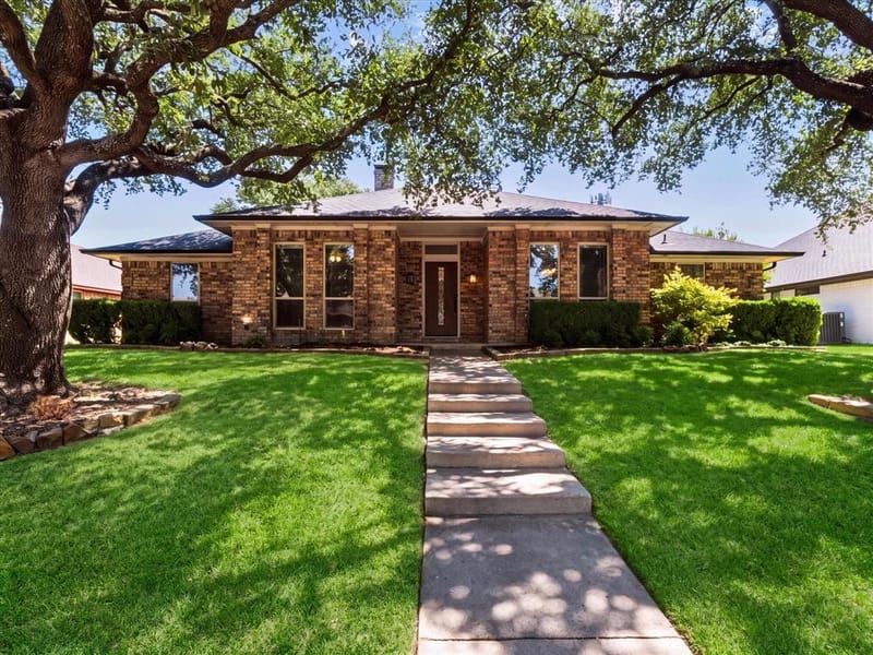 10216 Shadow Way, Dallas TX 75243