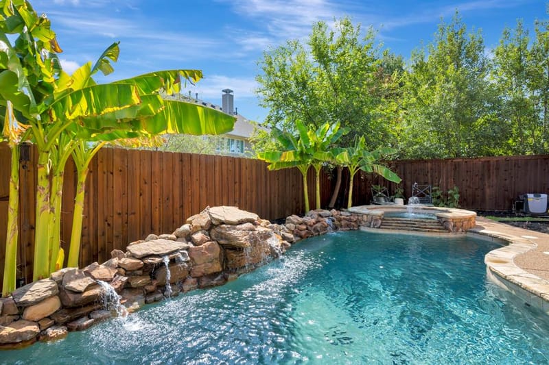 956 Water Oak Drive, Grapevine TX 76051