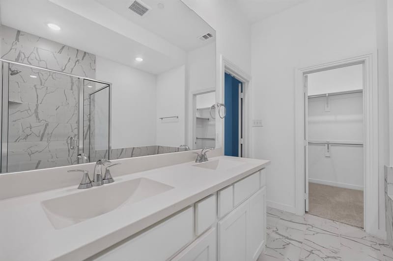 8148 Legacy Oak Drive, McKinney TX 75071 - Photo 10