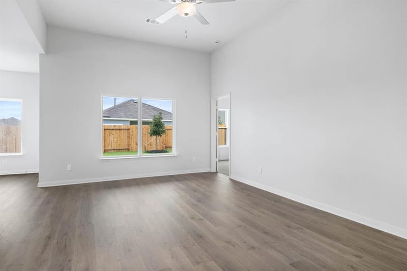 9609 Logan Square Drive, Fort Worth TX 76140 - Photo 6