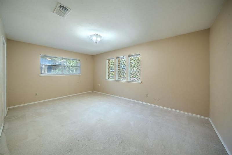 1803 Oak Grove Drive, Arlington TX 76013 - Photo 17