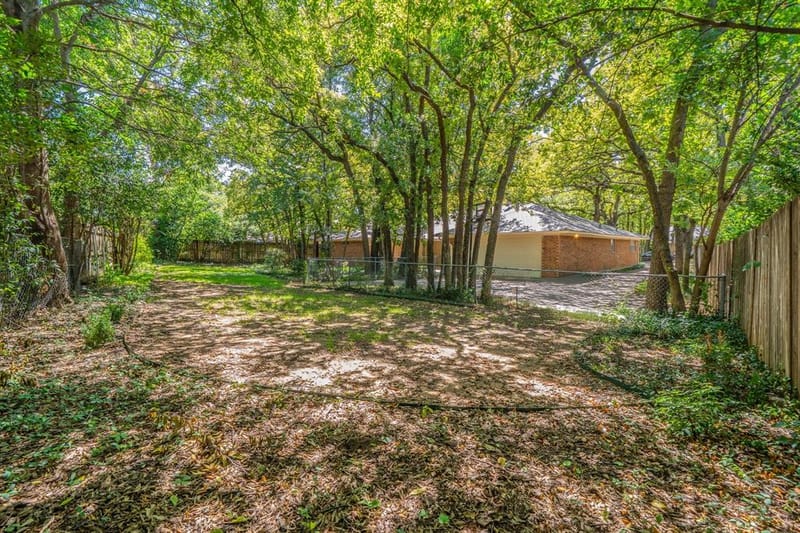 1803 Oak Grove Drive, Arlington TX 76013 - Photo 26