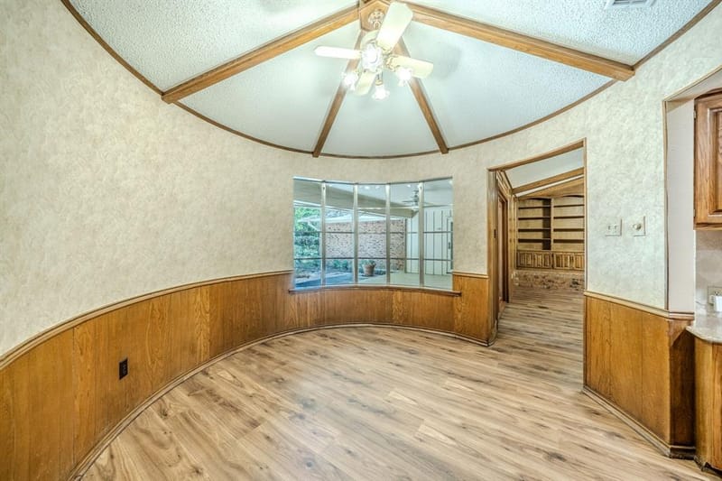 1803 Oak Grove Drive, Arlington TX 76013 - Photo 9