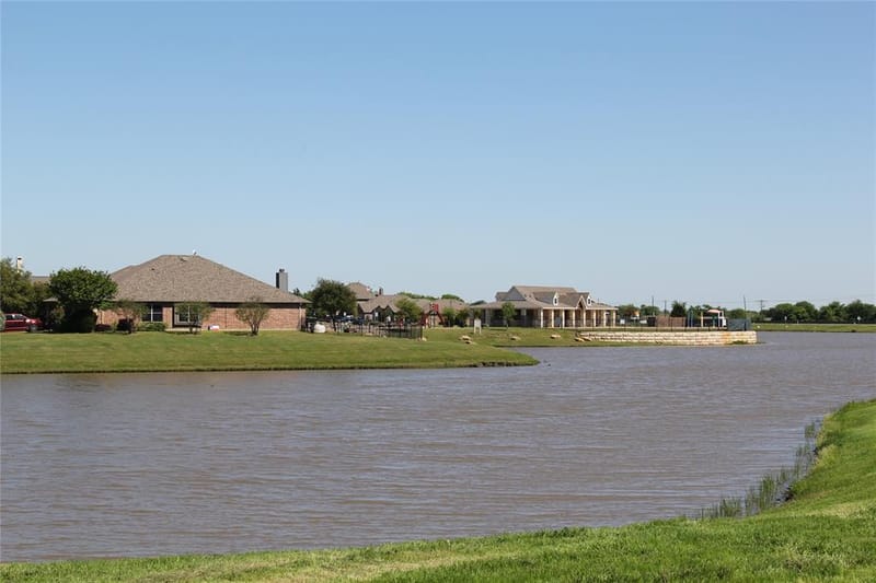 221 Corcovado Avenue, Royse City TX 75189 - Photo 11