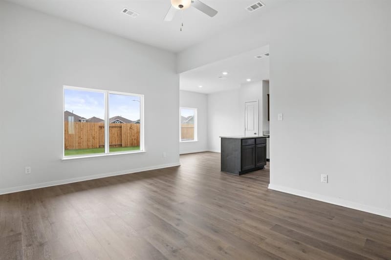 9637 Logan Square Drive, Fort Worth TX 76140 - Photo 5
