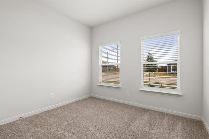 9637 Logan Square Drive, Fort Worth TX 76140 - Photo 9