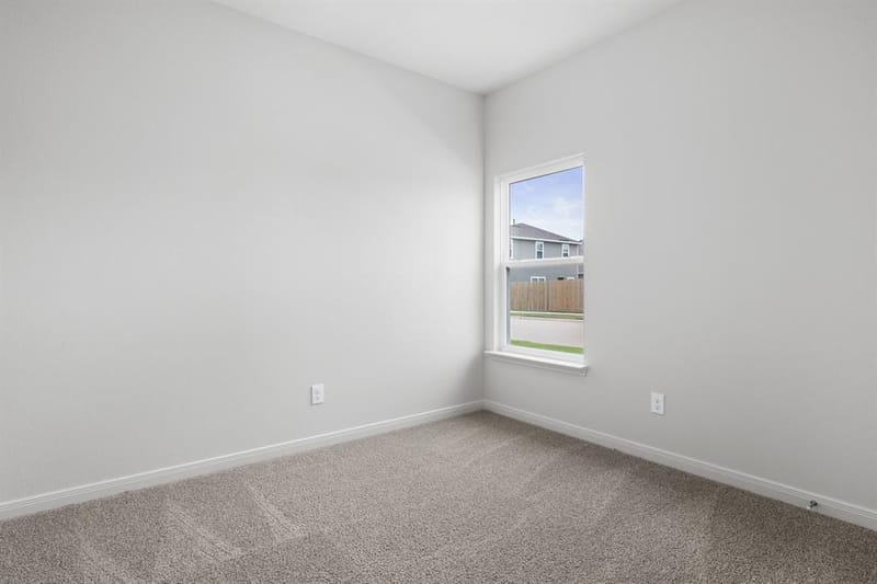 9637 Logan Square Drive, Fort Worth TX 76140 - Photo 8