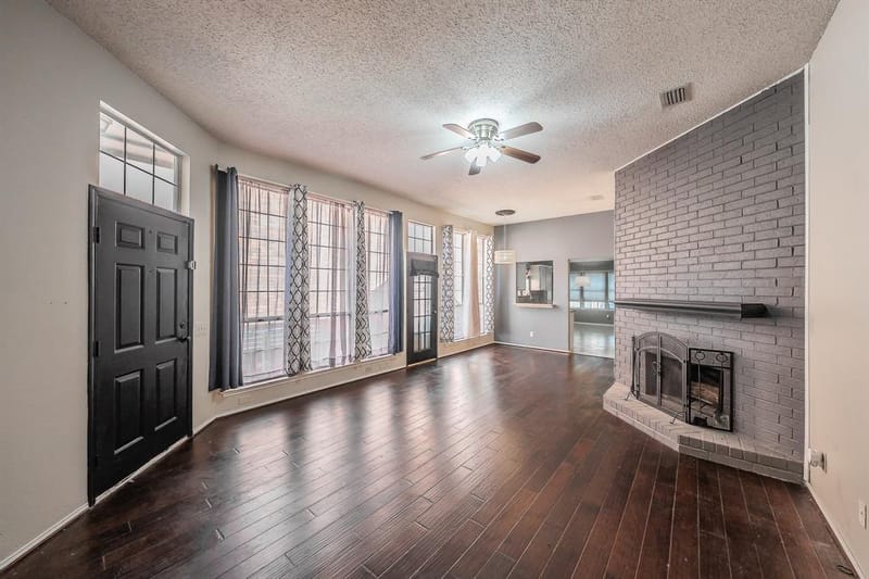 1322 Overlook Drive, Lewisville TX 75067 - Photo 6