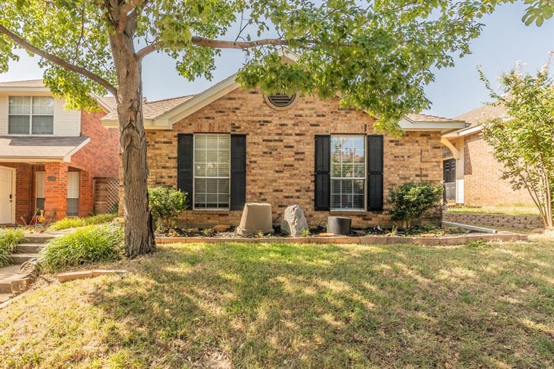 1322 Overlook Drive, Lewisville TX 75067