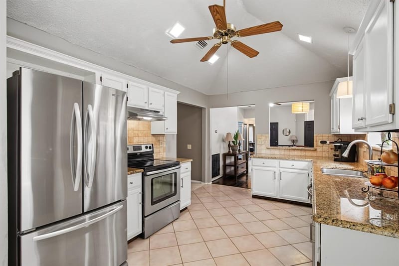 1322 Overlook Drive, Lewisville TX 75067 - Photo 10
