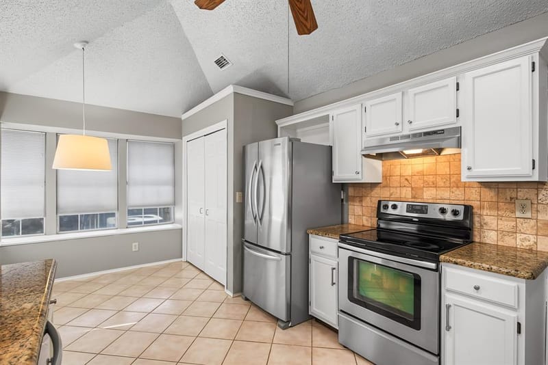 1322 Overlook Drive, Lewisville TX 75067 - Photo 11