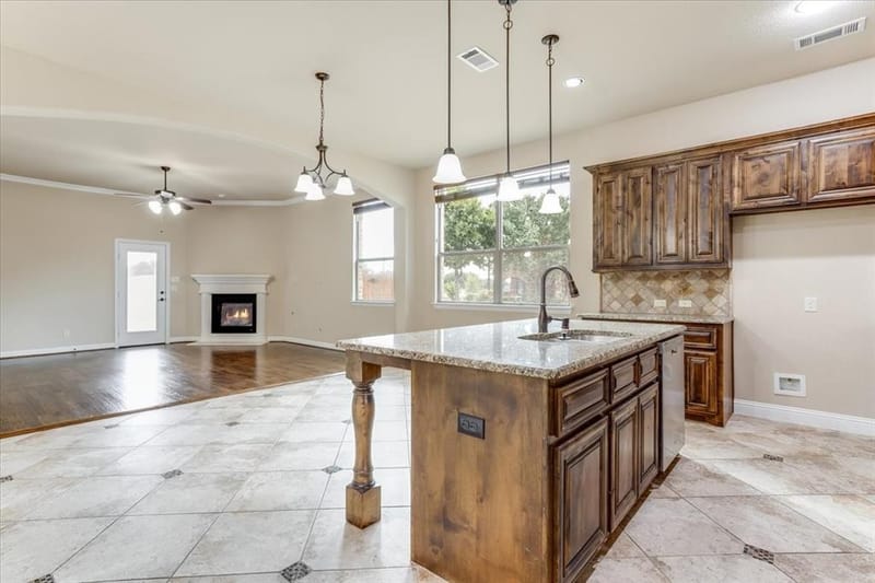 4125 Bonita Avenue, Denton TX 76210 - Photo 11