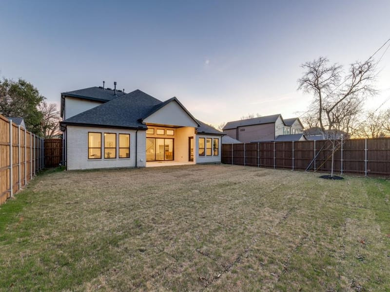 3849 Hawick Lane, Dallas TX 75220 - Photo 18