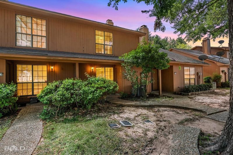 3259 Eastwood Drive, Shreveport LA 71105