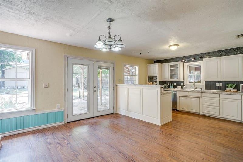 515 W Bridge Street, Weatherford TX 76086 - Photo 10