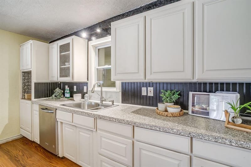 515 W Bridge Street, Weatherford TX 76086 - Photo 8