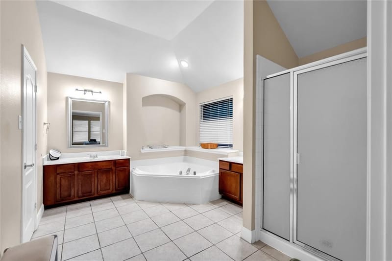 308 foxbury Drive, Euless TX 76040 - Photo 9
