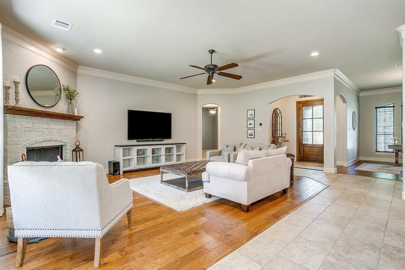 7259 Oak Creeks Court, Fort Worth TX 76135 - Photo 8