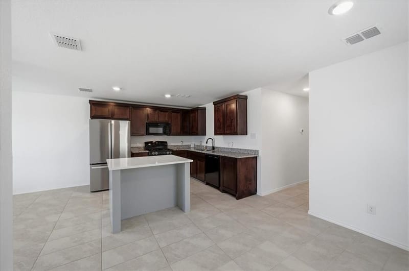431 Corsair Way, Ferris TX 75125 - Photo 13