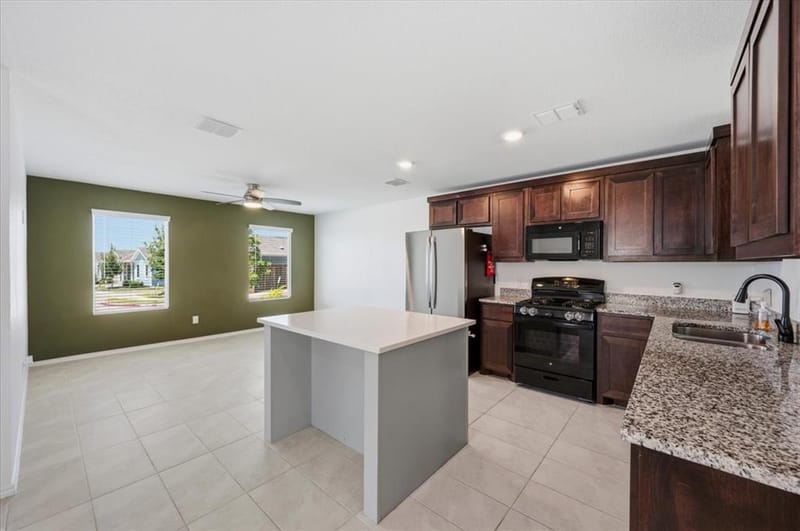 431 Corsair Way, Ferris TX 75125 - Photo 12