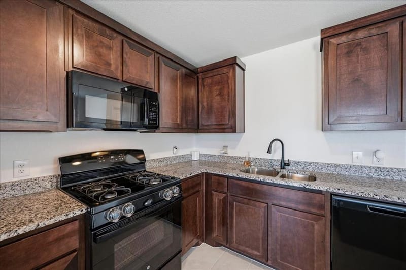 431 Corsair Way, Ferris TX 75125 - Photo 10