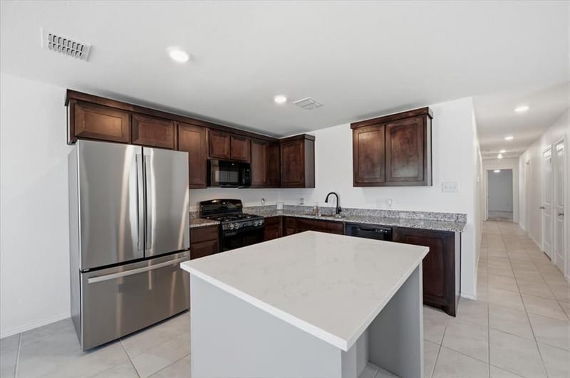 431 Corsair Way, Ferris TX 75125 - Photo 11