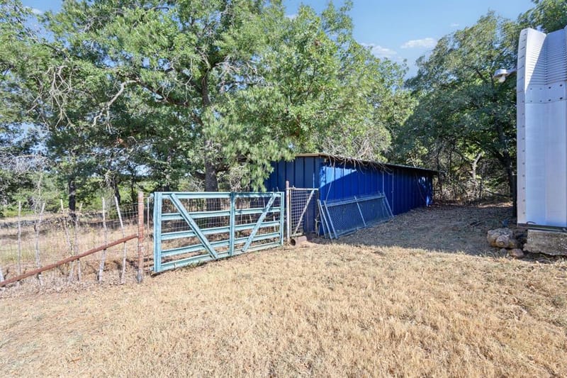 365 Dusty Trail, Mineral Wells TX 76067 - Photo 32