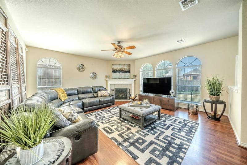 1511 Brighton Drive, Mansfield TX 76063 - Photo 2