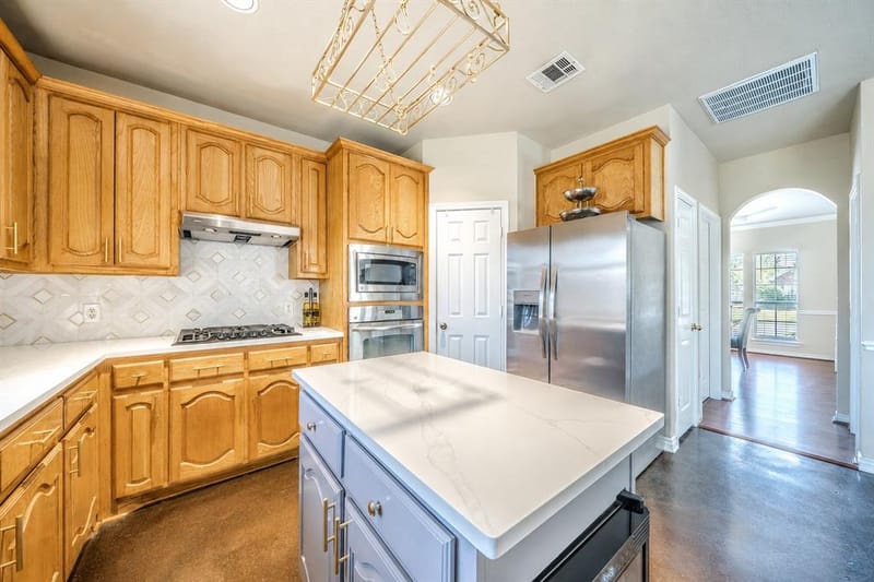 1511 Brighton Drive, Mansfield TX 76063 - Photo 6
