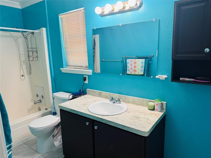 1210 S Clements Street, Gainesville TX 76240 - Photo 23