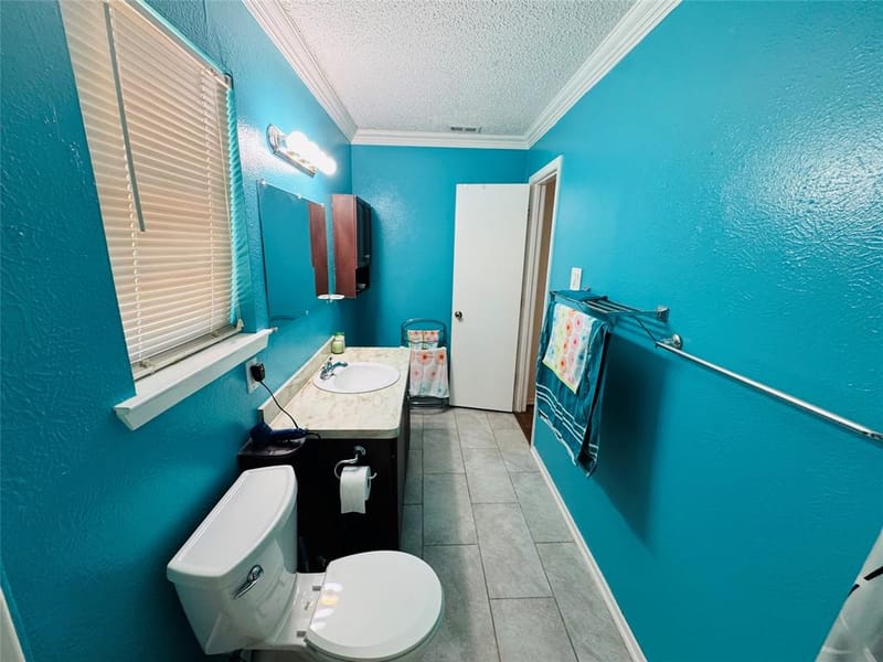 1210 S Clements Street, Gainesville TX 76240 - Photo 24