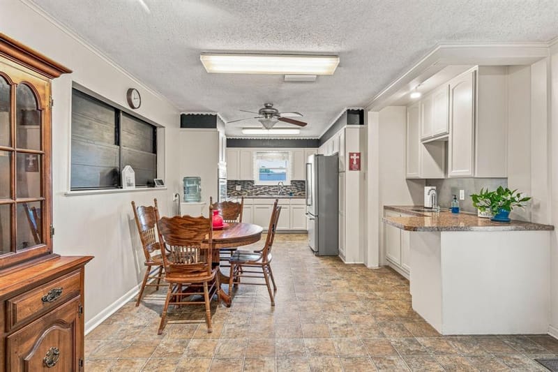 409 N Charlotte, Stephenville TX 76401 - Photo 12