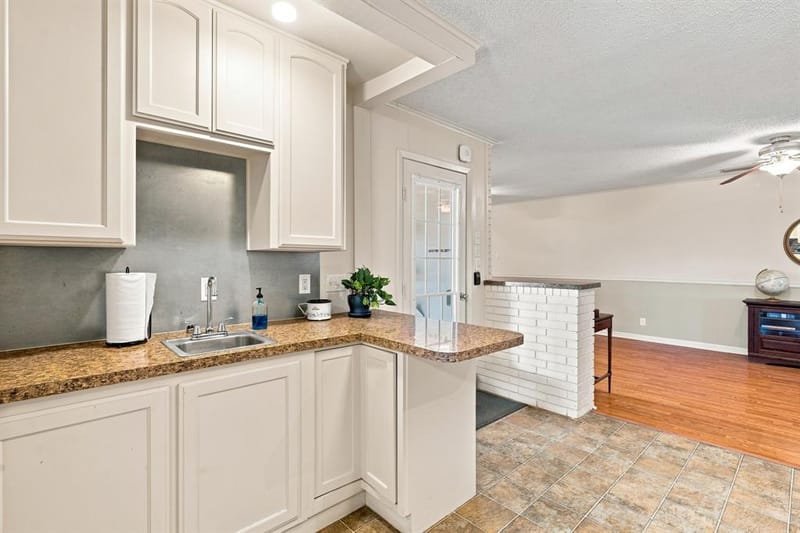 409 N Charlotte, Stephenville TX 76401 - Photo 14