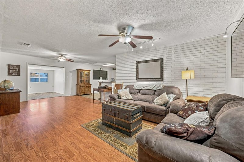 409 N Charlotte, Stephenville TX 76401 - Photo 8