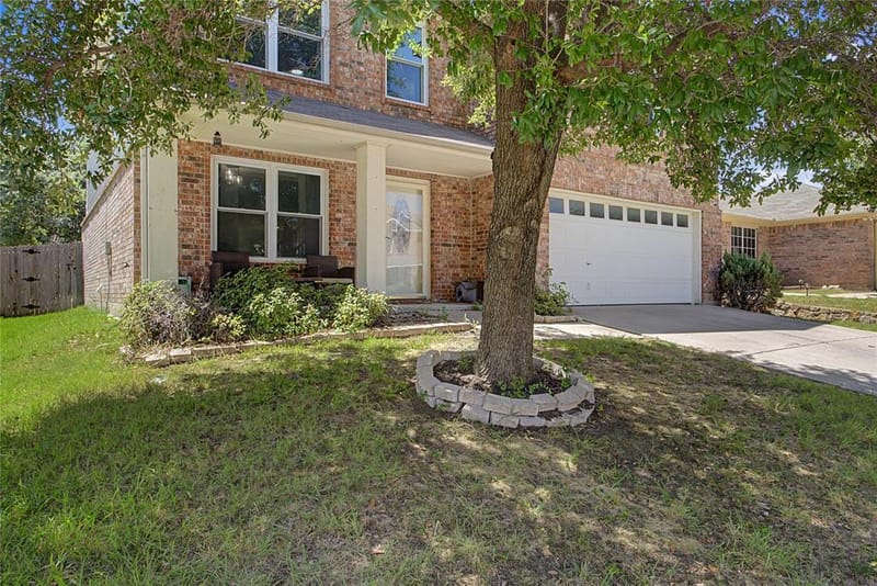 9941 Sparrow Hawk Lane, Fort Worth TX 76108 - Photo 2
