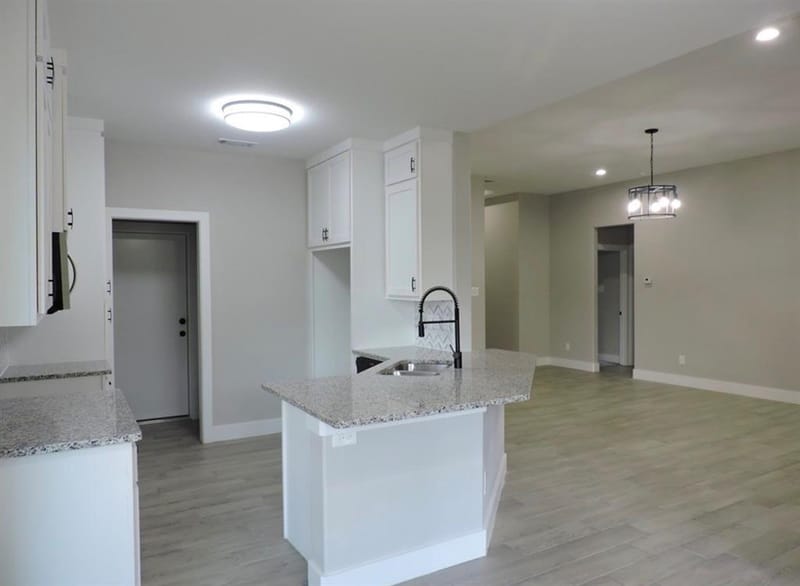 210 Holiday, Gun Barrel City TX 75156 - Photo 4
