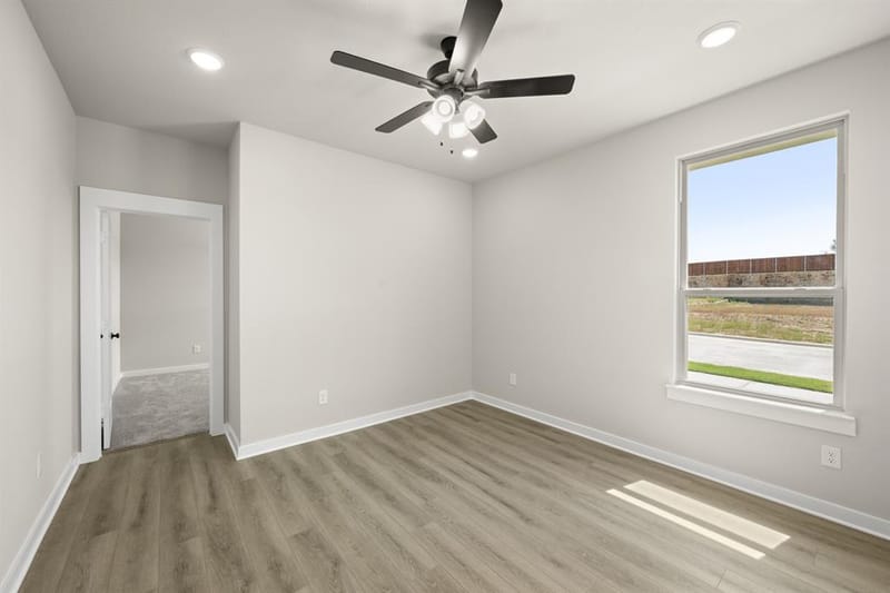 809 Alderwood Drive, Red Oak TX 75154 - Photo 23