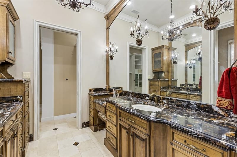 2404 Hollow Hill Lane, Lewisville TX 75056 - Photo 19