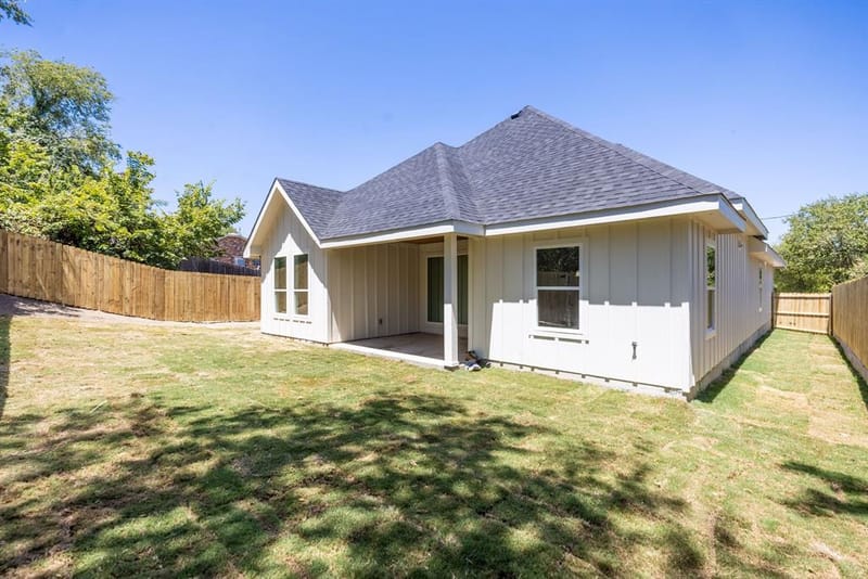705 Cliff Street, Fort Worth TX 76164 - Photo 34