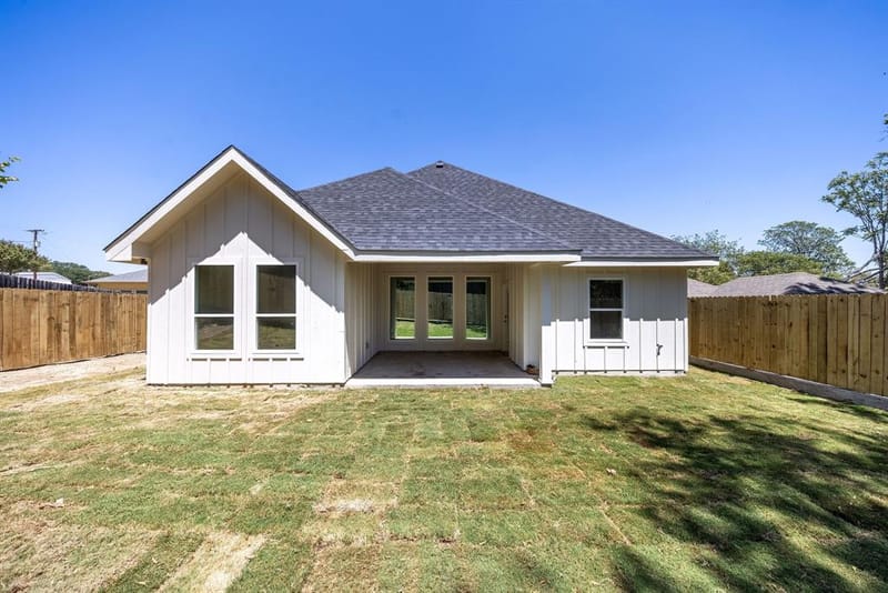 705 Cliff Street, Fort Worth TX 76164 - Photo 37