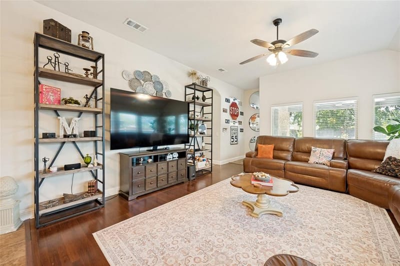 403 Lakeview Drive, Alvarado TX 76009 - Photo 6