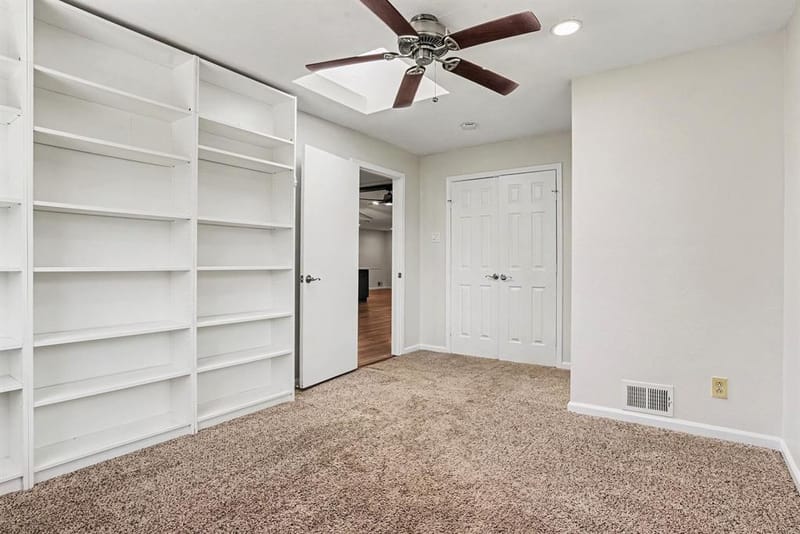 4915 Hovenkamp Drive, Dallas TX 75227 - Photo 17